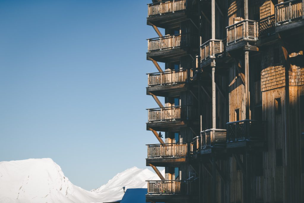 résidence de montagne avec balcon